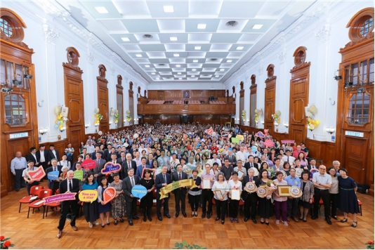 去香港留學(xué)要多少GPA，香港的大學(xué)對GPA要求是多少？